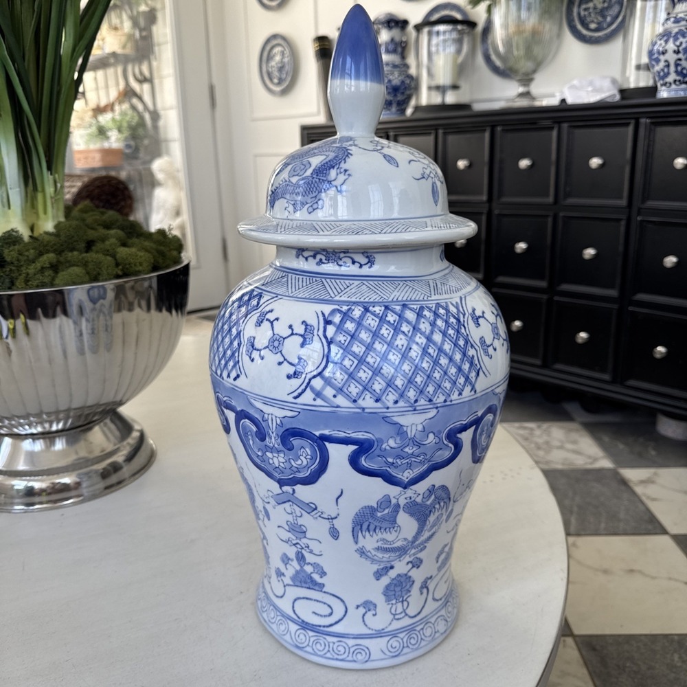 Large Vintage Blue And White Chinese Ginger Jar w Lid Dragon Motif 20" Porcelain